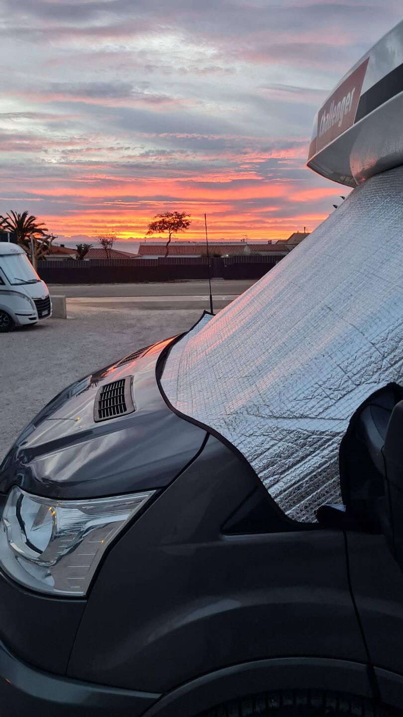 Erste Übernachtung vor Sonnenaufgang