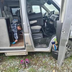 Wie jeden Morgen den ganzen Dreck raus wischen