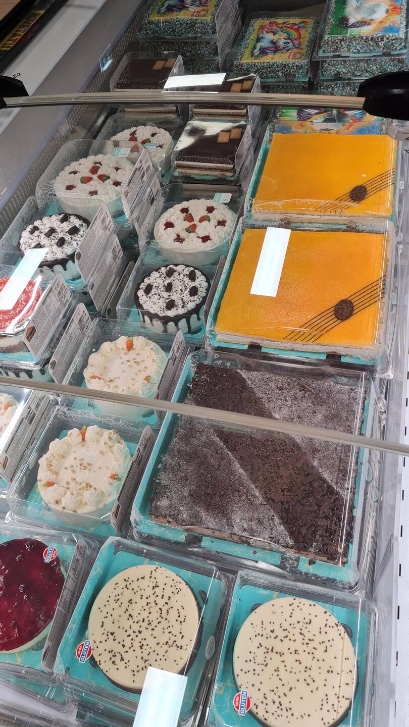 Da wir in diesem Urlaub zum ersten Mal beide Geburtstag haben, schaue ich schon einmal