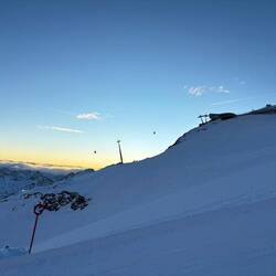 Blick auf die Bergstation der Wildspitzbahn