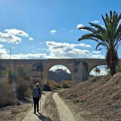 Par ici, il y a encore plein d'aqueducs pour transporter l'eau !