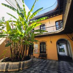 ...einer der zahllosen Innenhöfe