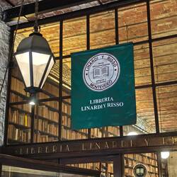 Eines der 4 letzten Antiquariate in MVD