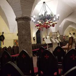 Roman arches at lunchtime, gothic at night.