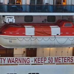 Man sollte der Caribbean Princess wohl nicht zu dicht kommen 😉