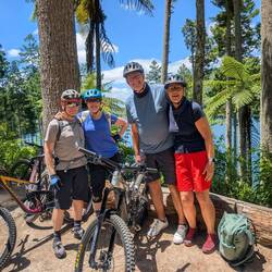 Mountain Biking mit unseren Gastgebern