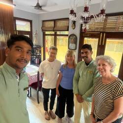 Hotel goodbyes 😢. I became very fond of these 2 boys. So funny, cheeky & caring. 💙💙