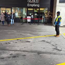 Karre abgeben und dann noch 20 Minuten mitm Bus zum Dampfer