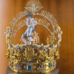 Prozessionskrone des Niño Jesús (Jesuskind) Gold/Brillanten 2,555 kg mit 11.900 Edelsteinen