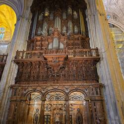 Haupt-Orgelanlage verfügt über rund 7.000 Pfeifen und 100 Register