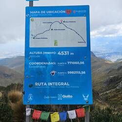 Auf dem Weg zur Spitze des Vulkans Rucu Pichincha