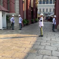 Schichtwechsel bei den Wachen