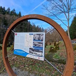 Mahnmal am Westwall mit seinen Panzersperren!