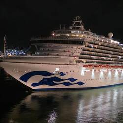 Da fährt sie an unserem Balkon vorbei