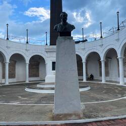 Mahnmal für die ums Leben gekommenen Arbeiter beim Bau des Panamakanal