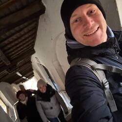 Hart anstrengend die Treppen. Immerhin überdacht