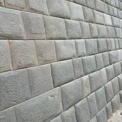 Diese Wand ist 700 Jahre alt! Original! Stein auf Stein! ...wer hat den Inkas das beigebracht?