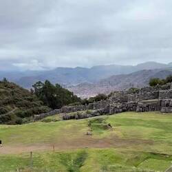 Die ganze Anlage mit Abstand gezeigt.