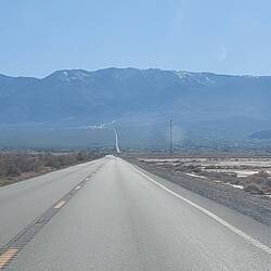 Ich befürchtete da hoch ... doch der Highway bog links ab.