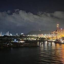 Hafen von Balboa mit Skyline