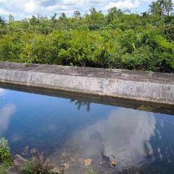 Bewässerungskanäle für landschaftlich geprägte Gebiete auf der Insel