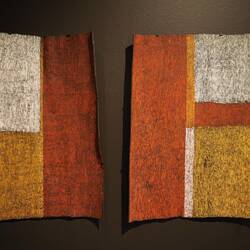 Auf Baumrinde gemalt / Painted on tree bark