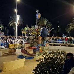 Schon ein paar Menschen da