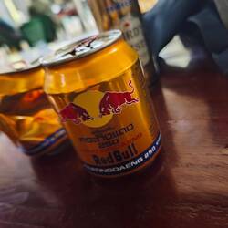 Rine Dose sind 39g Zucker🤣 Haben wir erst recht spät herausgefunden