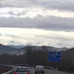 Kleiner Schlenker und schon gibt es Schnee