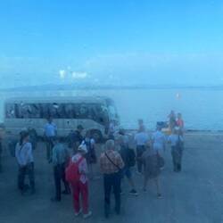 Heute spielt sich alles vor unserem Fenster ab