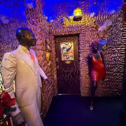 ...irgend musste der "verdauende" Herr zum Ort der Entspannung...