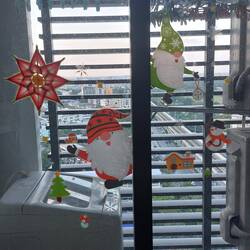 Selbst die Fenster zur Loggia mit der Waschmaschine wurden nicht vergessen