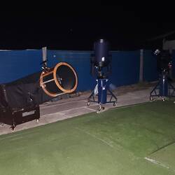 Mit Teleskopen in den Sternenhimmel geschaut💫