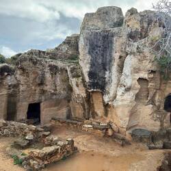 Königsgräber von Nea