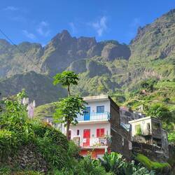 Unsere Ferienwohnung befindet dich im blauen Stockwerk.
