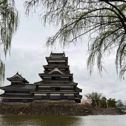 Matsumoto schwarze Krähen-Burg aus dem 16.Jahrhundert