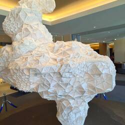 Structure de papiers intéressante à l'hotel