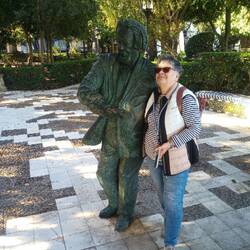 Alameda Apodaca Gärten - Dichter Carlos Edmundo (2015 eingeweiht)