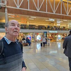 Missed our train at Paddington. Never mind time for a cuppa.