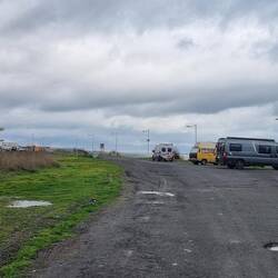 3 Camper: Norweger, Belgier und Schweizer (Wir). Wie siehts hier wohl im Sommer aus?