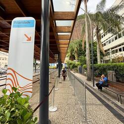 Prioridade = Expressweg / VIP-Weg: In Rio für alle ab dem 60zigsten Lebensjahr nutzbar! Umsonst! 🚀