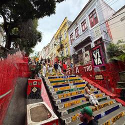 Aus einer Laune heraus wurde ein Touristenmagnet. Alle kommen hierher. Instagram-Fixpunkt.