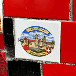 Der heilige Meinrad zu Einsiedeln! Jetzt kann ja nix mehr schiefgehen.