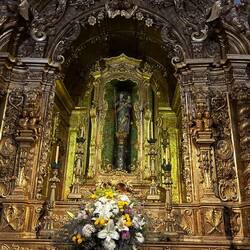 Maria darf nie fehlen. Obwohl die Frauen in der kath.Kirch nie was zu sagen haben.