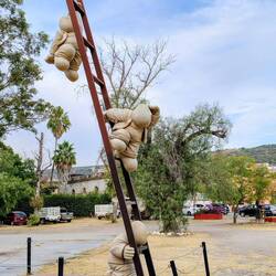 Rodrigo de la Sierra: Buscando equilibrio (auf der Suche nach Gleichgewicht)