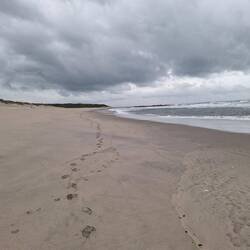 Einsames Wellenrauschen