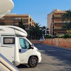 Mit minimalem Blick aufs Meer