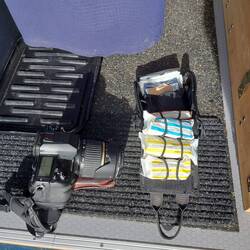 Rechts Medipack, links Medienstar.