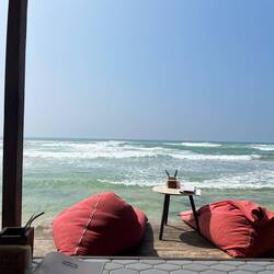 Viele Restaurants direkt am Meer (fast im Meer) 😅