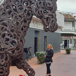 Das Pferd bestehend aus lauter Hufeisen